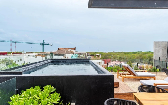 Penthouse With Balcony by Iik Tulum
