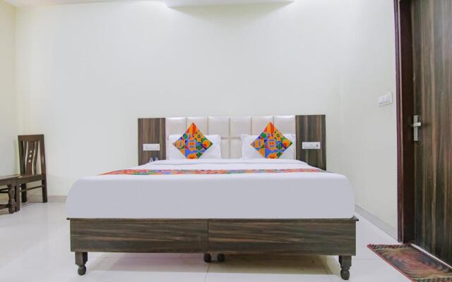 Fabhotel Galaxy View