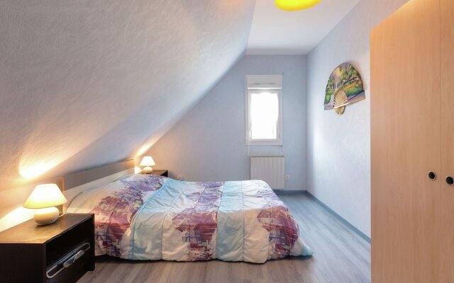 Lovely Holiday Home With Private Garden in Normandy