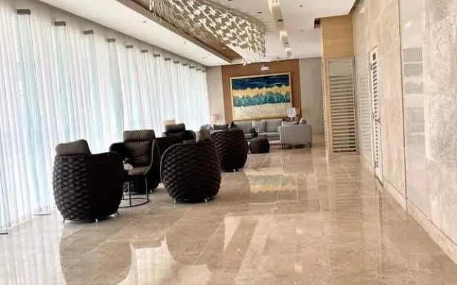 Sithonia Suite, Shore Residences Tower C near MOA