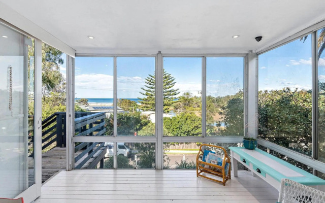 BOMBORA Gerroa 4pm check out Sundays