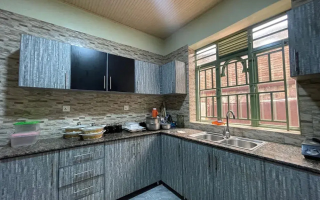 Stunning 2-bed Apartment in Kigali