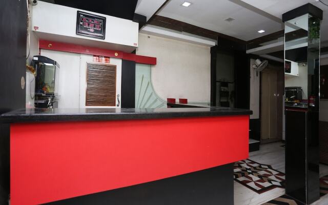 OYO 13546 Hotel City Palace