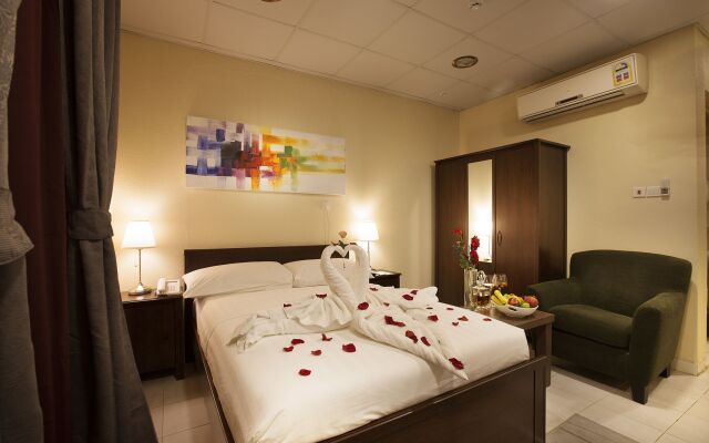 Palms Lily Hotel Suites