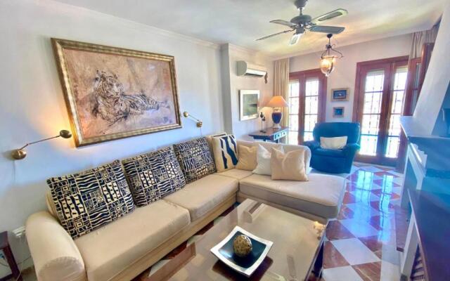 Luxury Puebla Aida Apartment with Golf View