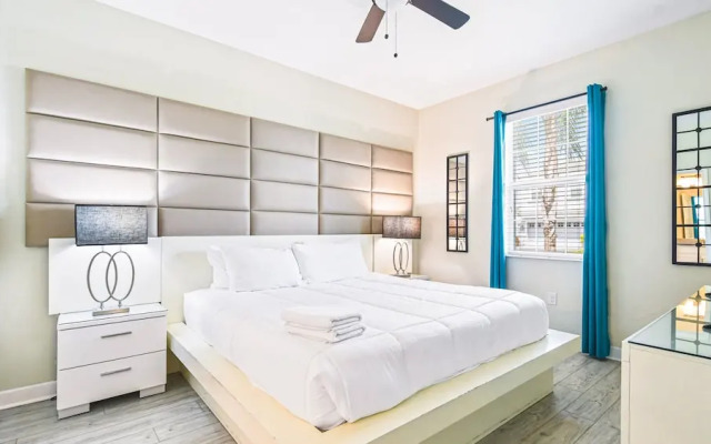 Elegant Home With Resort Amenities, Gameroom