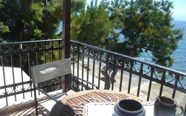 Stelios Seaside House