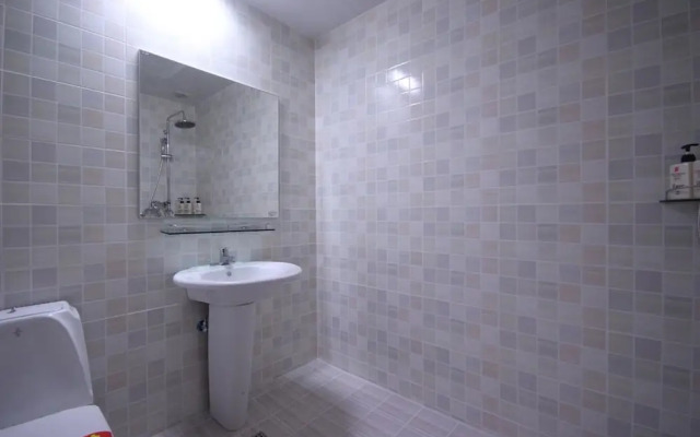 Gimhae Jangyu Check hotel