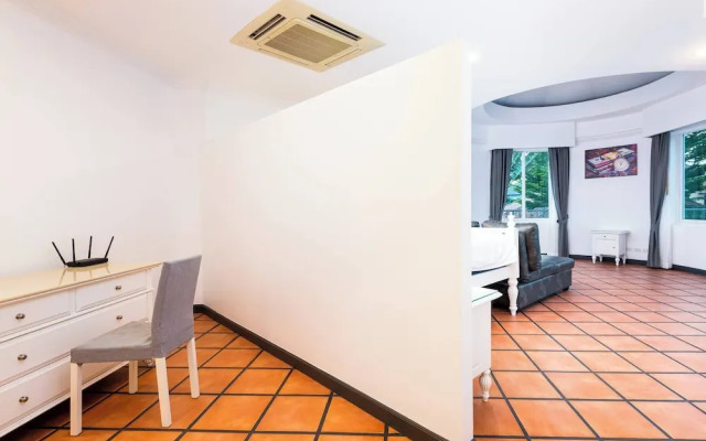 Luxury 4BR Private 425sqm Party Pool Villa