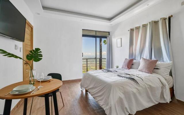 Villa Favella-Pop-Art-View-7BR-Jamaca De Dios-Balcony-Dream