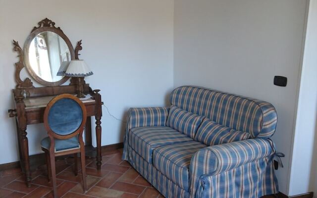 Renaissance Boutique House