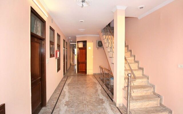 OYO 9599 Vansh Palace