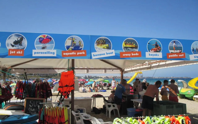 Playa Elisa Bay