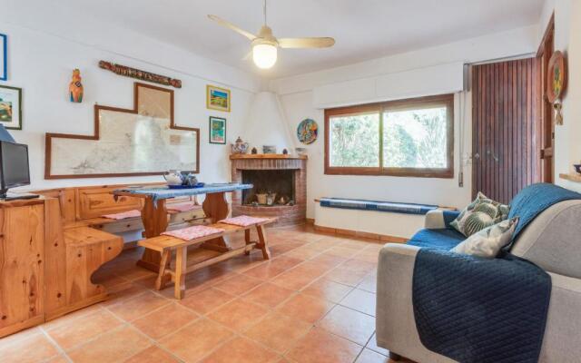 Scopello Flat with Panoramic Courtyard and Parking