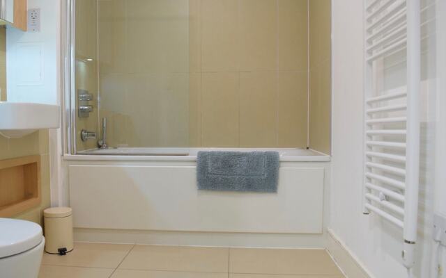 Modern 1 Bedroom Flat in Dalston