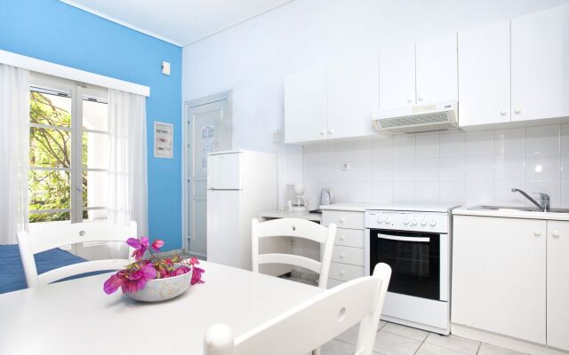 Daphne's Club Hotel Apartments