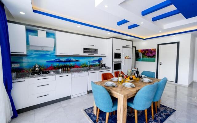 Luxury Villa With Jacuzzi in Kas