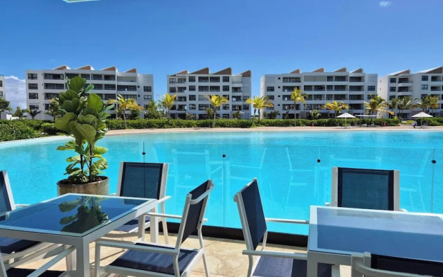 Luxury Beach Penthouse Jacuzzi & Lagoon View