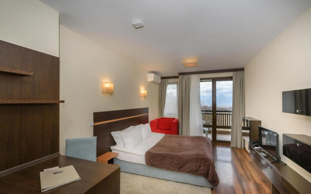 St. George Ski & Holiday