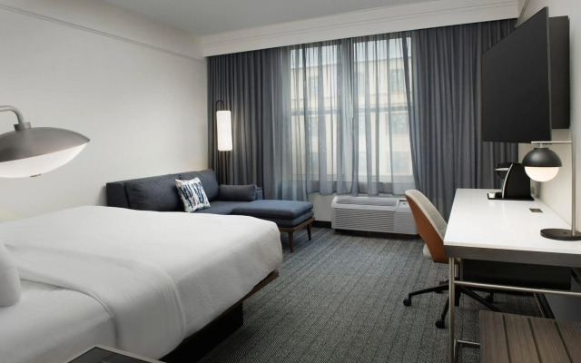Courtyard by Marriott Savannah Downtown/Historic District