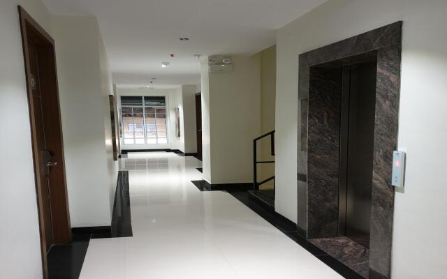 Blitz Hotel Batam Centre