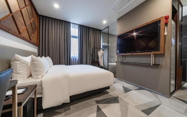 HOTELRU136
