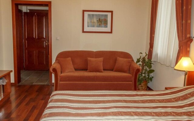 Pannon Hotel