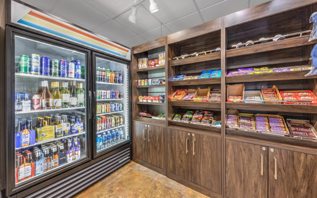 La Quinta Inn & Suites by Wyndham Marble Falls