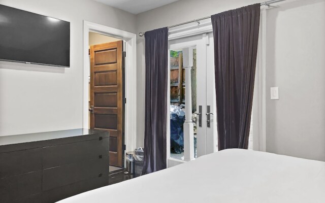 Brekke's Basecamp 3 Bedroom Home by RedAwning