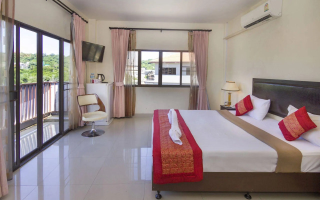 Royal Q&D Suites Hotel