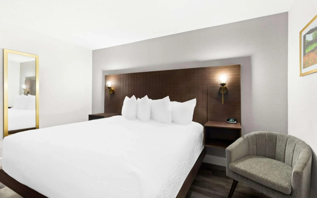 SureStay by Best Western Groves