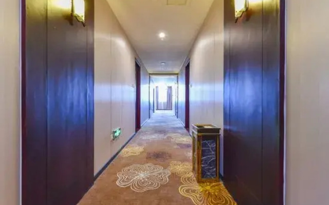 Xianglong Business Hotel