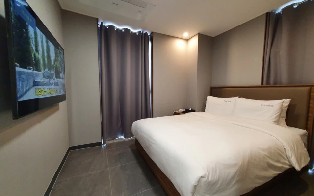 The Muse Hotel & Residence
