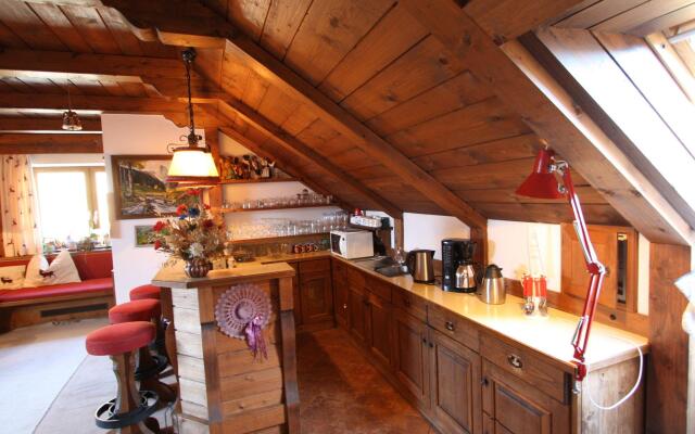 Apartment Near Forest in Salzburg