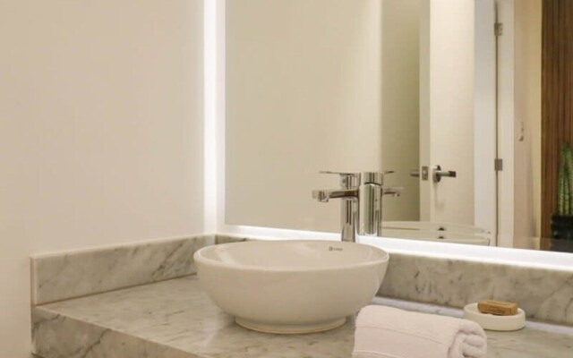 w Perfect 2BR With Terrace in Miraflores