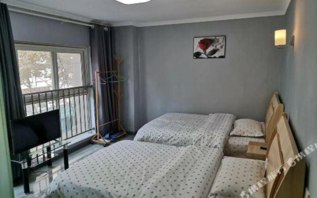 Longfeng Hotel (Wuhan Peace Park Wushang City Aole Branch)