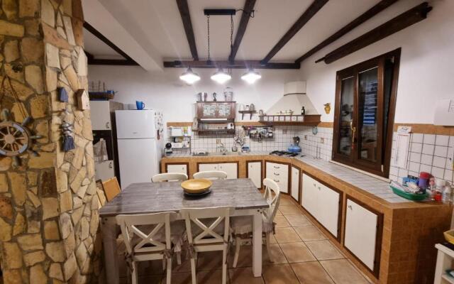 Comfortable Holiday House Close to the sea Down