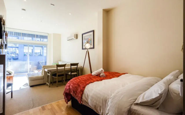 TENNYSON, Richmond Studio Apartment