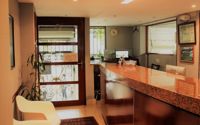 Condesa Suites