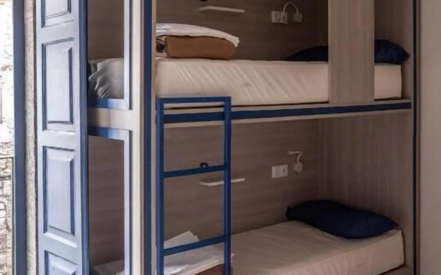 Santiago KM.0 - Hostel