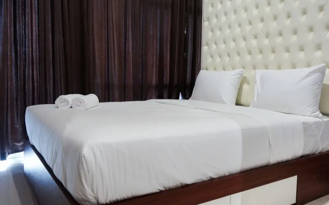 Peaceful Studio Apartment At Puri Mansion