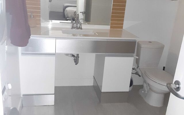 Great Value 1 Bedroom Apartment! Fast Wifi!