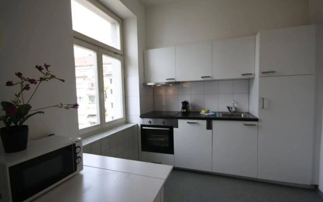 ZH Seefeld - Hitrental Apartment