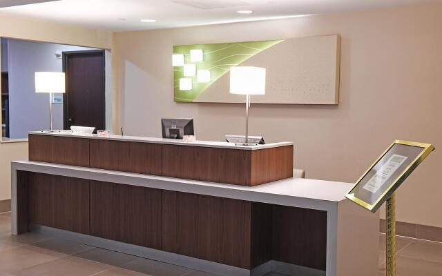 Holiday Inn Irving Las Colinas by IHG