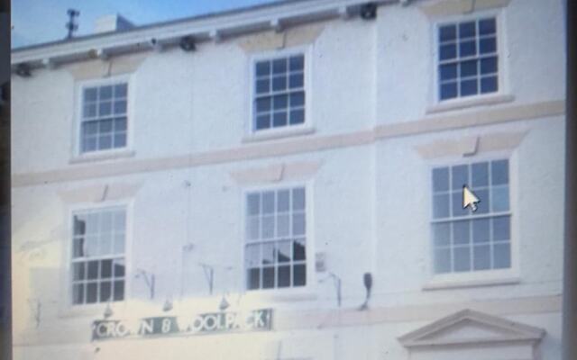 The Crown & Woolpack