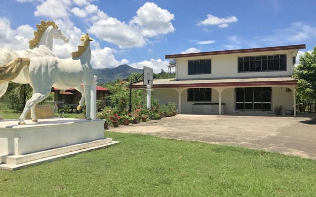 Pulutan Heritage House