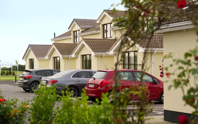 Hillview House