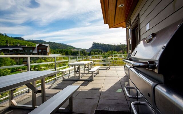 HI Whistler - Hostel