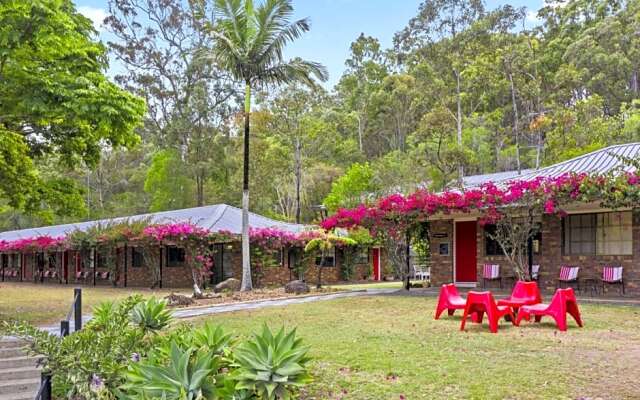Cedar Creek Lodges