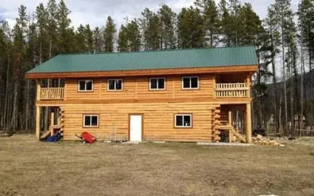 Robson Valley Chalet